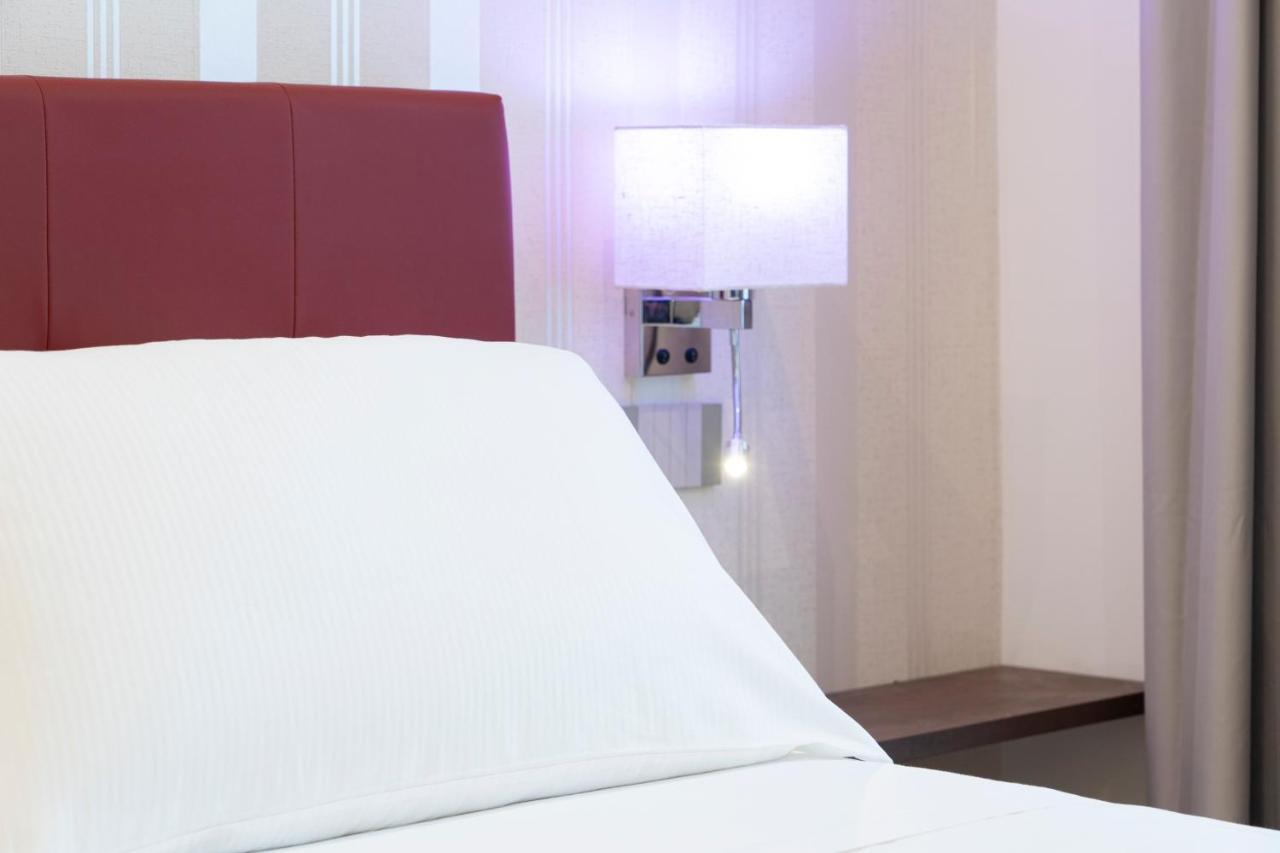 Varese Suites Exterior foto